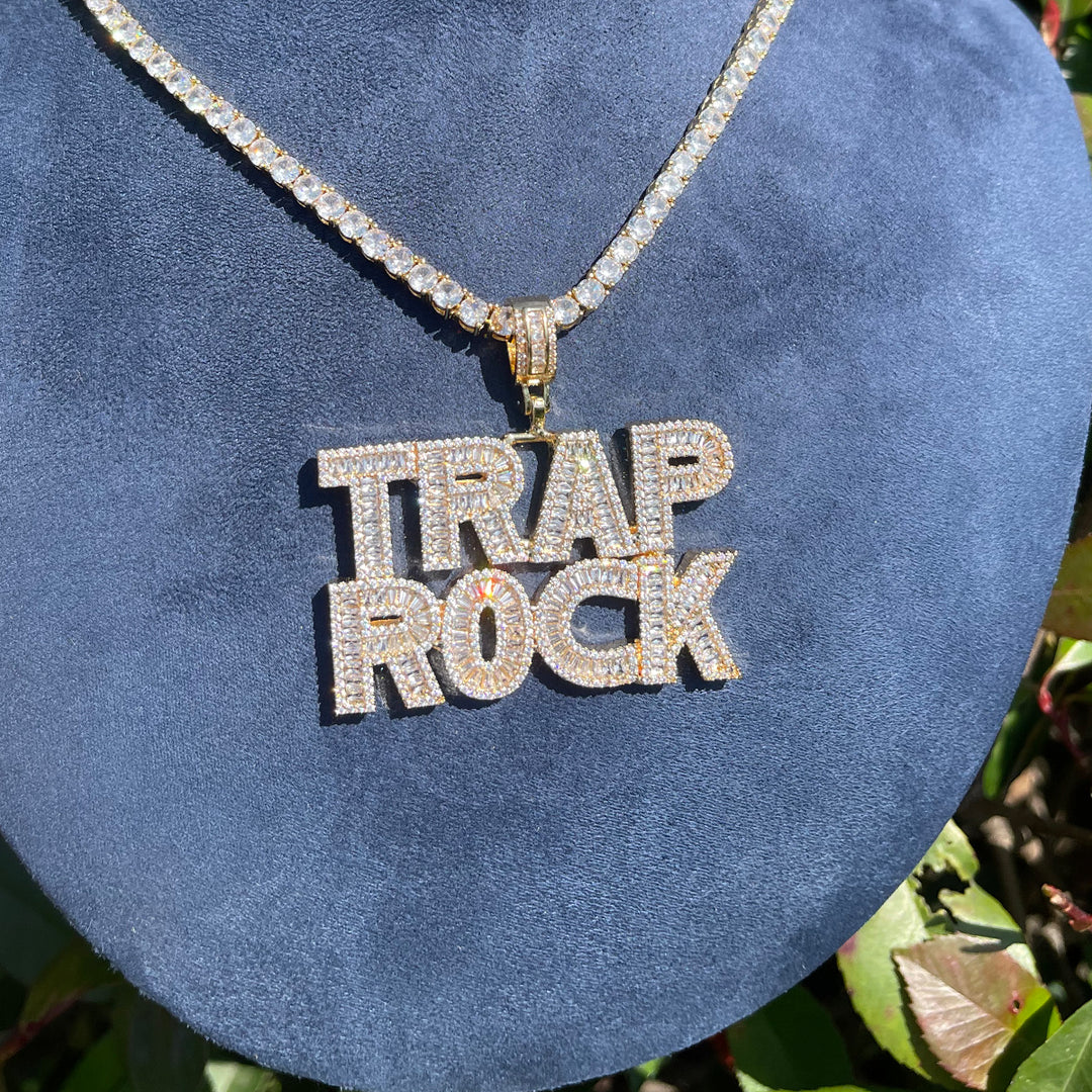 NEW | Minimal VVS Iced Out Personalized Custom Name Necklace Pendant